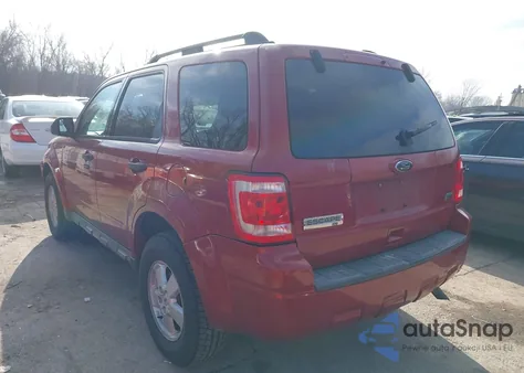 2010 Ford Escape Xlt из США, поврежденный, VIN 1FMCU0DG2AKD11228
